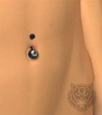 Bauchnabel-Piercing
